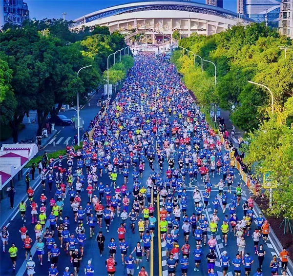 Hi-Q Group은 Zhuhai Marathon에서 함께 운영됩니다